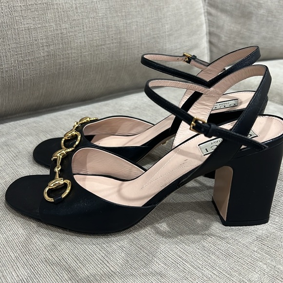 Gucci WOMEN'S MID-HEEL SANDAL WITH HORSEBIT - Picture 2 of 8